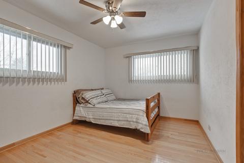 423 Tennyson Rd, Bartlett, IL 60103 photo 15