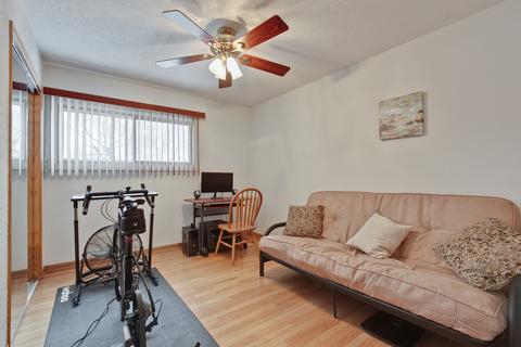 423 Tennyson Rd, Bartlett, IL 60103 photo 17