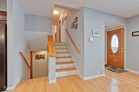 423 Tennyson Rd, Bartlett, IL 60103 photo 4