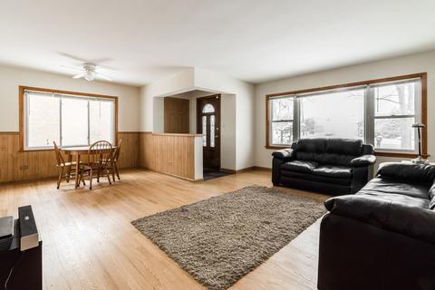 109 S Addison Rd, Addison, IL 60101 photo 5