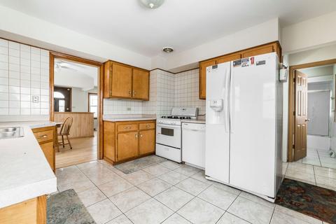 109 S Addison Rd, Addison, IL 60101 photo 8