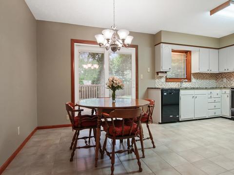 719 Angela Dr, Normal, IL 61761 photo 8