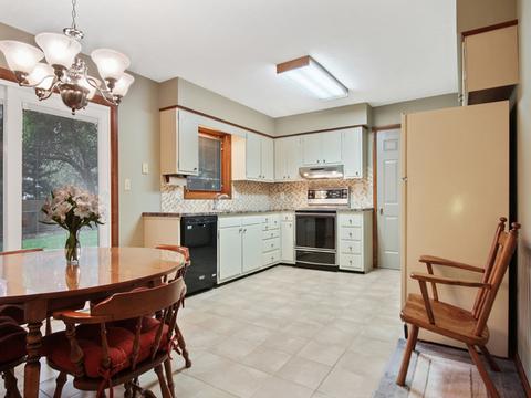 719 Angela Dr, Normal, IL 61761 photo 5