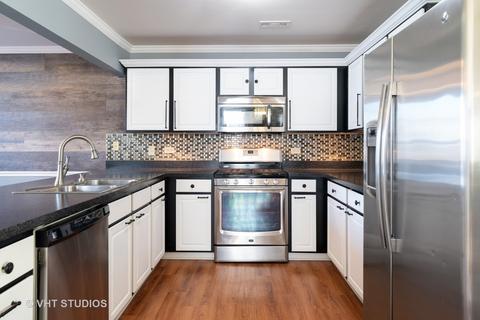962 Symphony Dr, Aurora, IL 60504 photo 4
