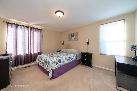 962 Symphony Dr, Aurora, IL 60504 photo 10