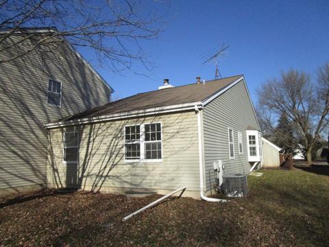 1036 Devonshire Ave, Naperville, IL 60540 photo 3