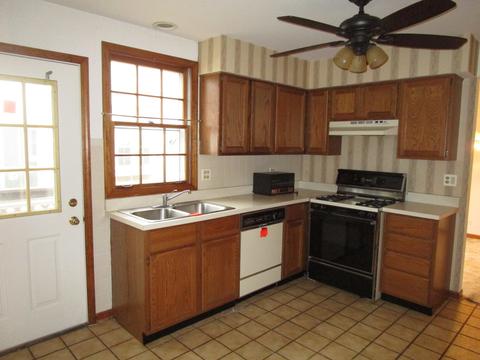 1036 Devonshire Ave, Naperville, IL 60540 photo 11