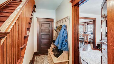 429 S West St, Wheaton, IL 60187 photo 5