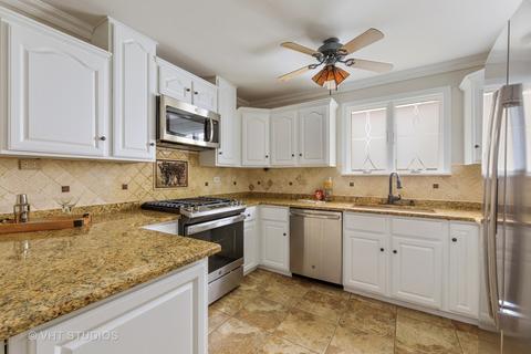 7055 Stanford Dr, Bridgeview, IL 60455 photo 5