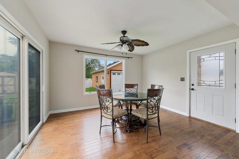 7055 Stanford Dr, Bridgeview, IL 60455 photo 8