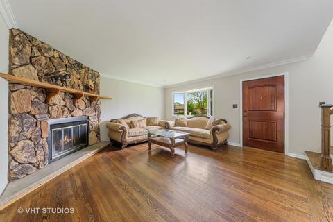 7055 Stanford Dr, Bridgeview, IL 60455 photo 3
