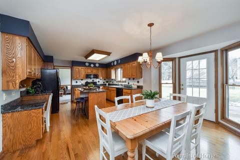 2541 Doncaster Dr, Aurora, IL 60504 photo 6