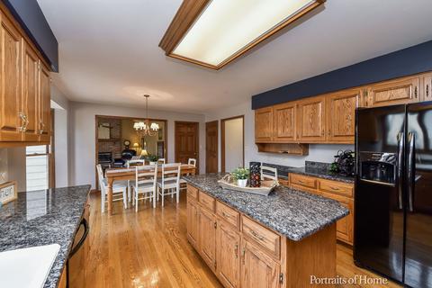 2541 Doncaster Dr, Aurora, IL 60504 photo 10