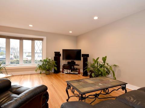 2651 Rusty Dr, Des Plaines, IL 60018 photo 4