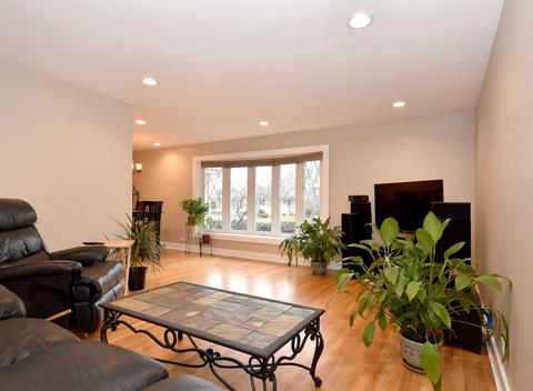 2651 Rusty Dr, Des Plaines, IL 60018 photo 3