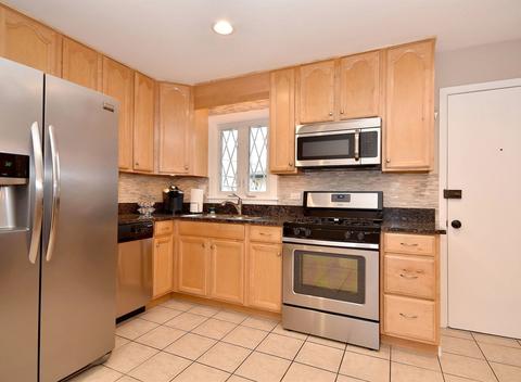 2651 Rusty Dr, Des Plaines, IL 60018 photo 9