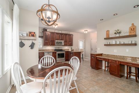 12573 Mitchell Dr, Plano, IL 60545 photo 5