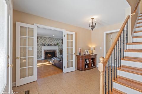 286 Fox Harbor Dr, Trout Valley, IL 60013 photo 3