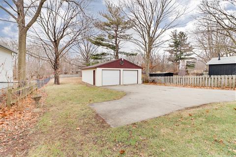1215 S Linden St, Normal, IL 61761 photo 29