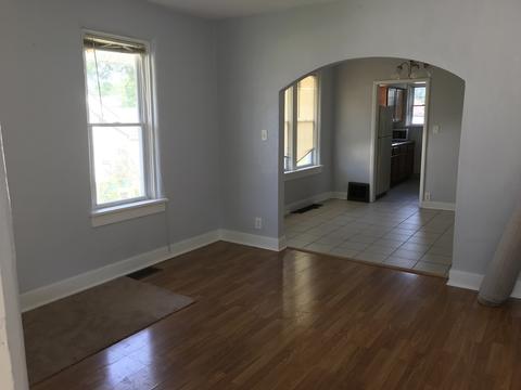 948 4th Ave, Aurora, IL 60505 photo 3