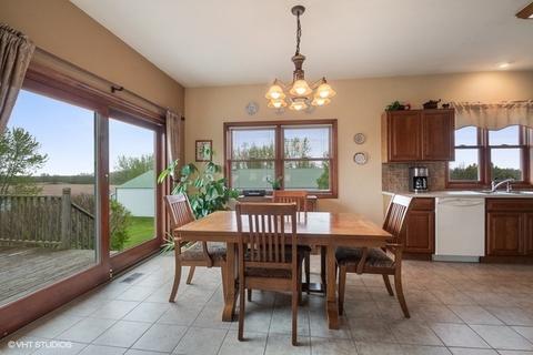 1502 A Menge Rd, Marengo, IL 60152 photo 5