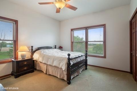 1502 A Menge Rd, Marengo, IL 60152 photo 7