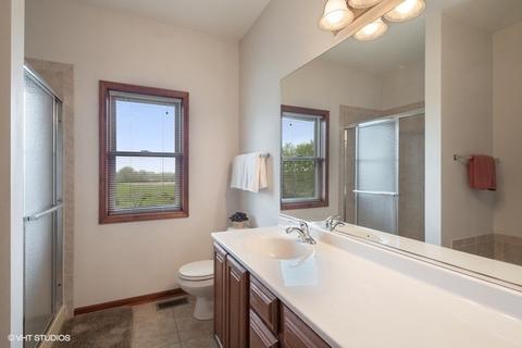 1502 A Menge Rd, Marengo, IL 60152 photo 11