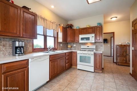 1502 A Menge Rd, Marengo, IL 60152 photo 4