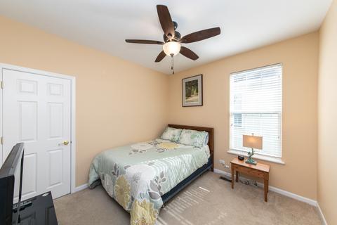 1883 Steffen Dr, Hoffman Estates, IL 60192 photo 17