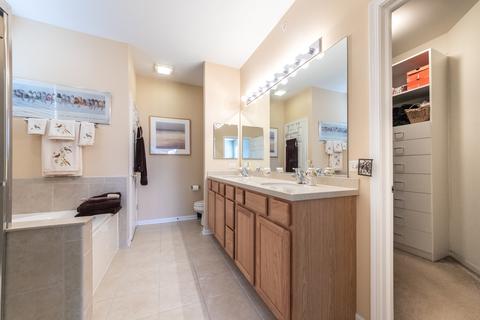 1883 Steffen Dr, Hoffman Estates, IL 60192 photo 15