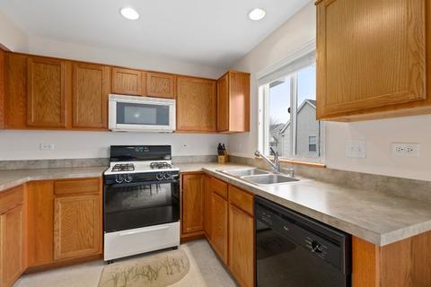 2651 Canyon Dr, Plainfield, IL 60586 photo 9