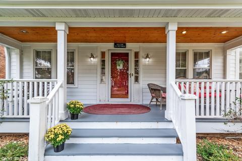 831 N Summit St, Wheaton, IL 60187 photo 17