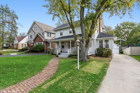 831 N Summit St, Wheaton, IL 60187 photo 2