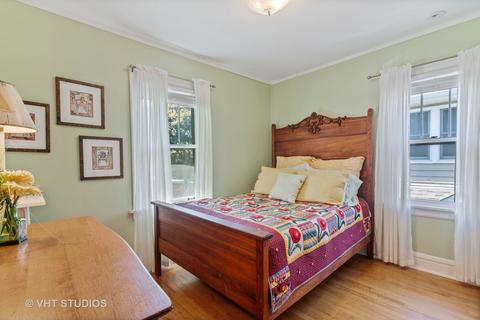 831 N Summit St, Wheaton, IL 60187 photo 12