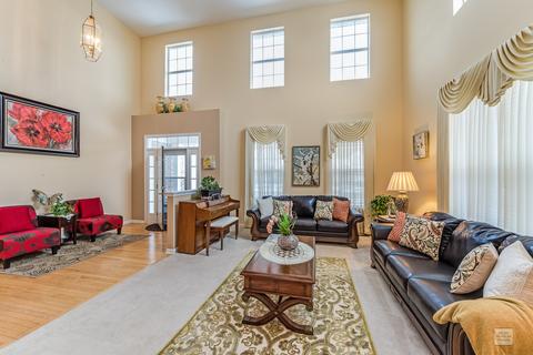 404 Hackney Ln, Oswego, IL 60543 photo 5