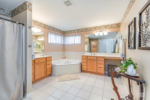 404 Hackney Ln, Oswego, IL 60543 photo 25