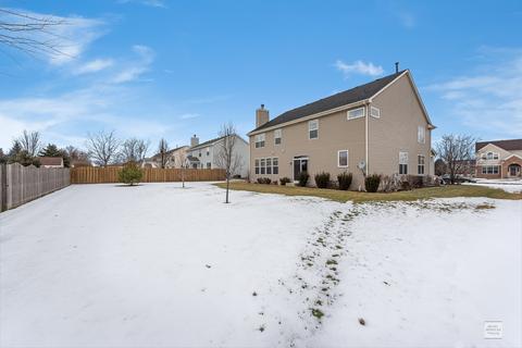 404 Hackney Ln, Oswego, IL 60543 photo 2