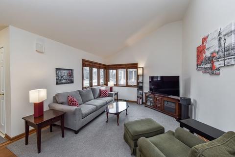 390 E Park Ave, Elmhurst, IL 60126 photo 3