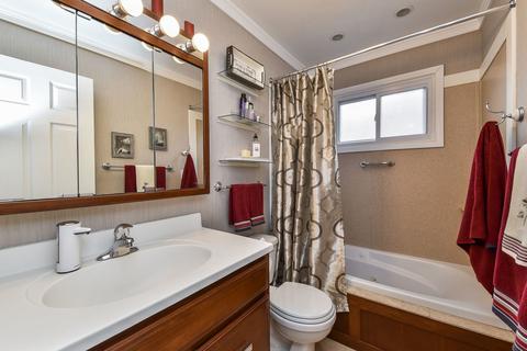 390 E Park Ave, Elmhurst, IL 60126 photo 10
