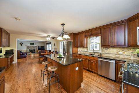 3720 Baybrook Dr, Aurora, IL 60504 photo 6