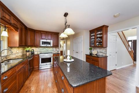 3720 Baybrook Dr, Aurora, IL 60504 photo 5