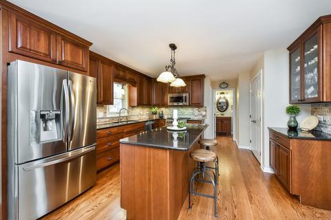 3720 Baybrook Dr, Aurora, IL 60504 photo 4