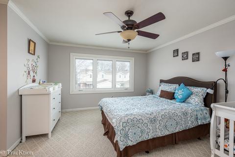 665 Darien Ct, Hoffman Estates, IL 60169 photo 14