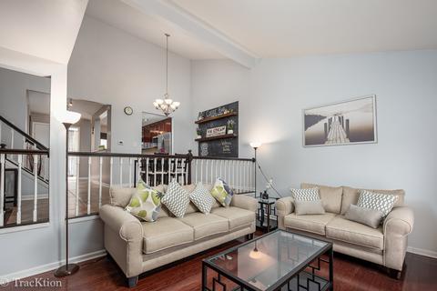 665 Darien Ct, Hoffman Estates, IL 60169 photo 10