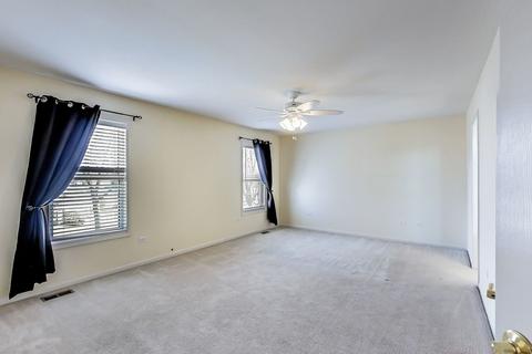 583 Donna Ave, Aurora, IL 60505 photo 19