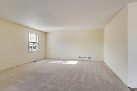 583 Donna Ave, Aurora, IL 60505 photo 10