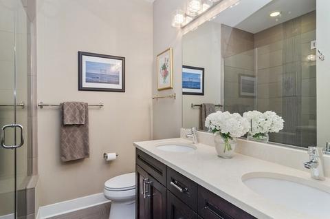 2038 W Crystal St #1, Chicago, IL 60622 photo 12