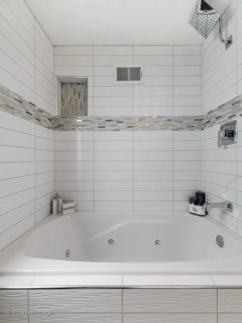 4064 N Meade Ave, Chicago, IL 60634 photo 21
