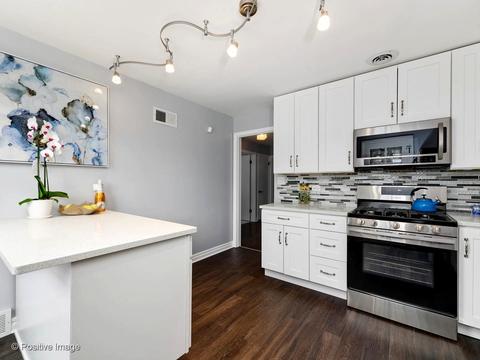 4064 N Meade Ave, Chicago, IL 60634 photo 12
