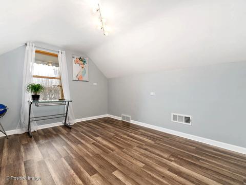 4064 N Meade Ave, Chicago, IL 60634 photo 19